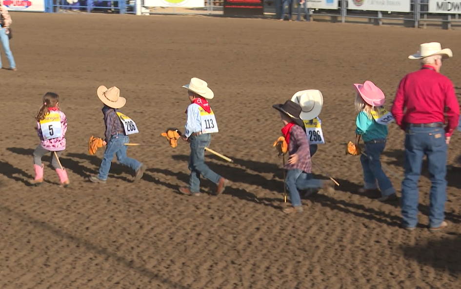 Elks Rodeo stick horse race kids, May 2024.png