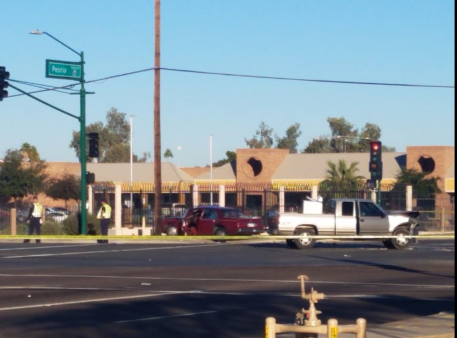 3 hurt in accident near 43rd Avenue and Peoria 