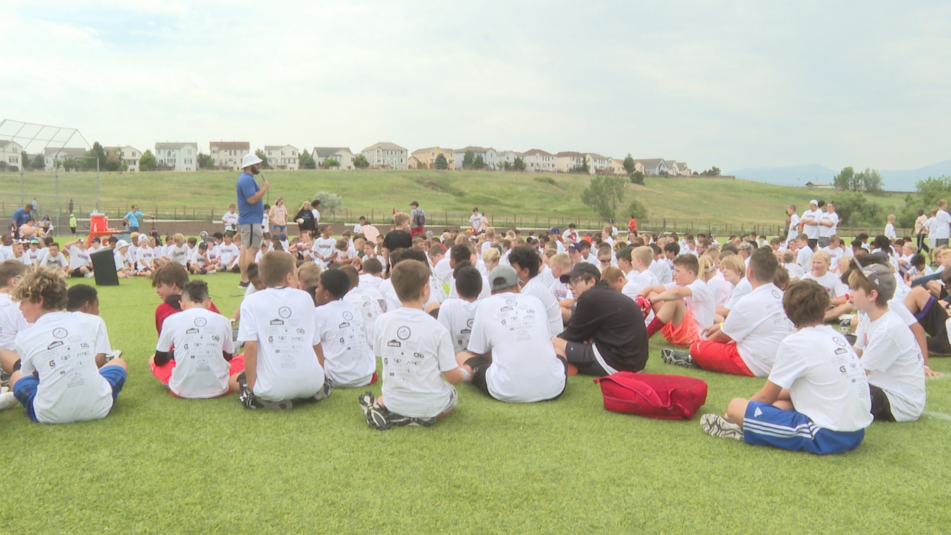 Sizer & Browning headline 16th annual Pro Football Camp