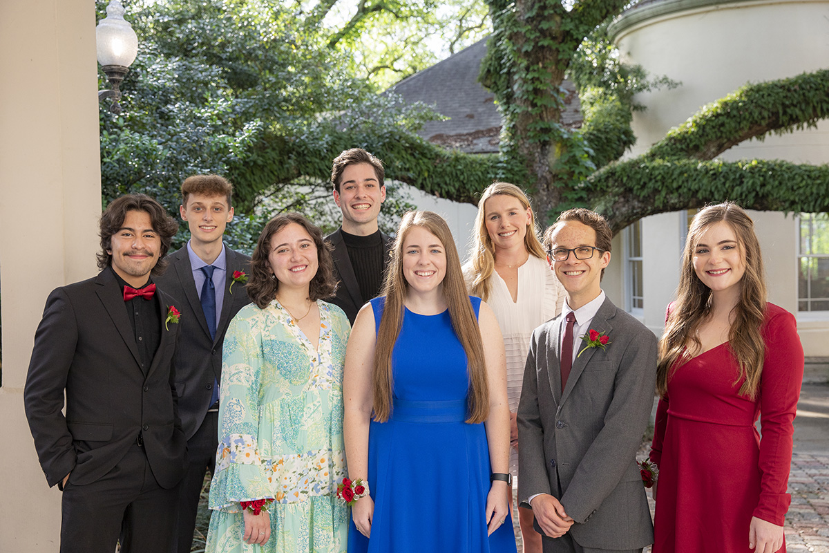 outstanding graduates sp21.jpg