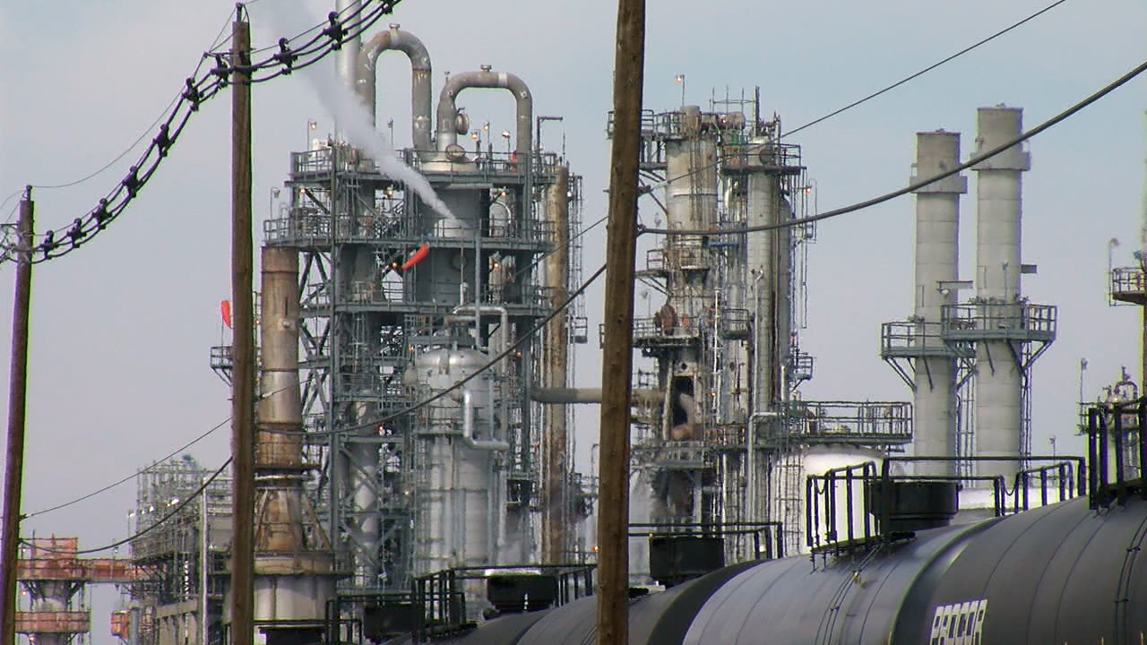 Suncor Refinery in Commerce City, CO