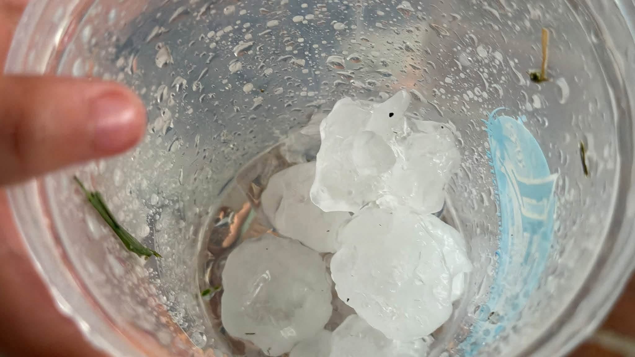 lake park hail.jpg