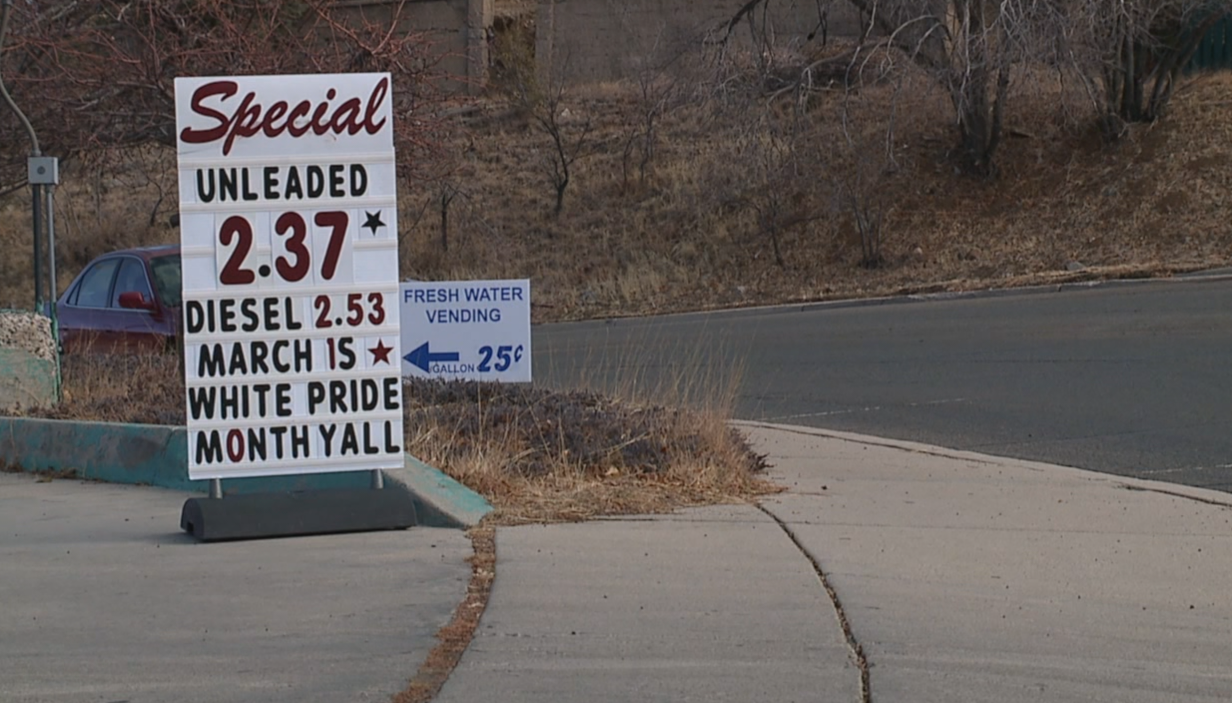 Offensive signs reveal divided Prescott, simmering extremism