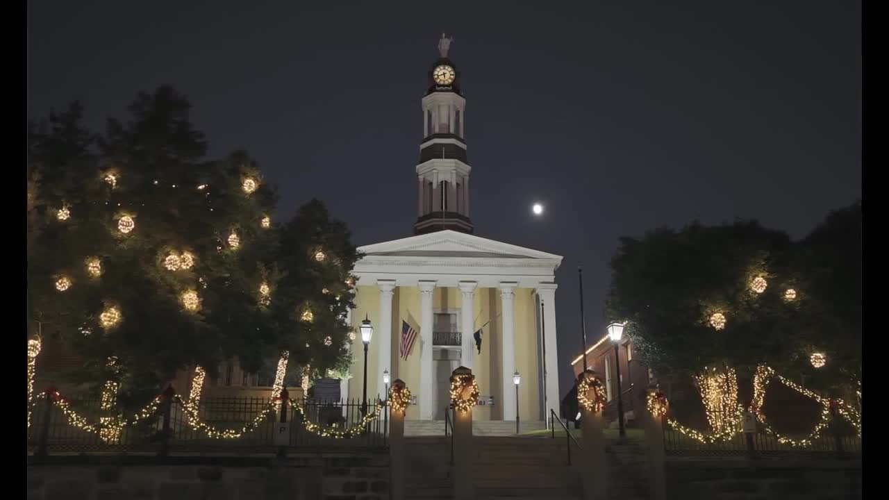 Petersburg Christmas lights.jpg