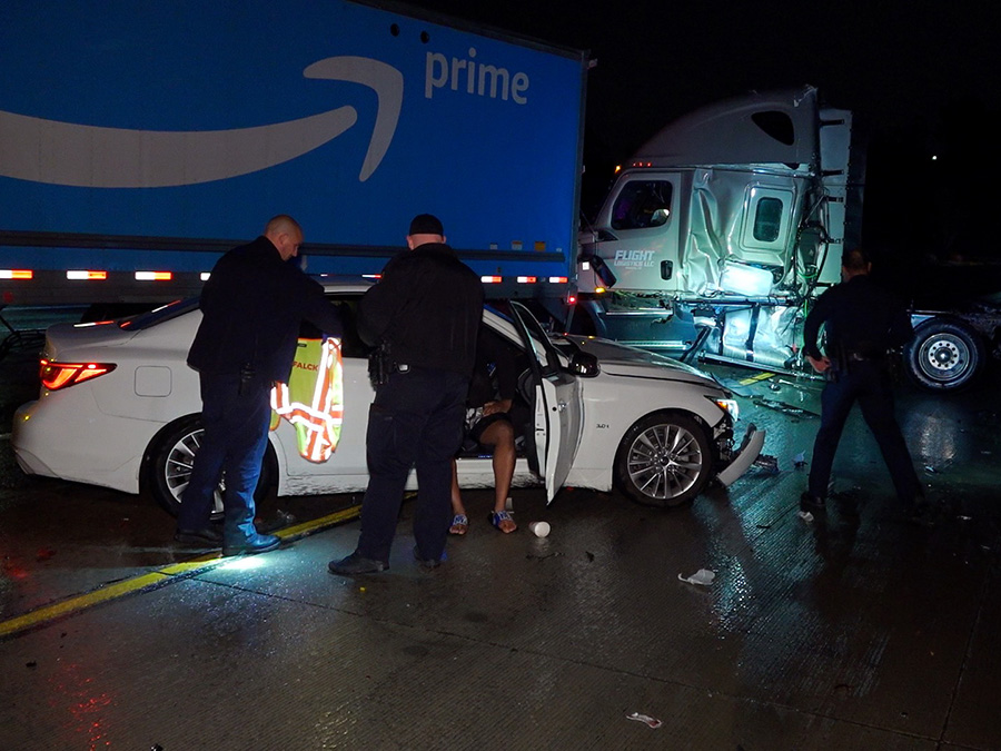 prime_truck_car_crash1_113023.jpg
