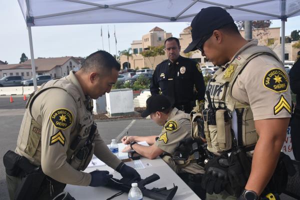 gun buy back san diego county sheriff december 2022.jpg