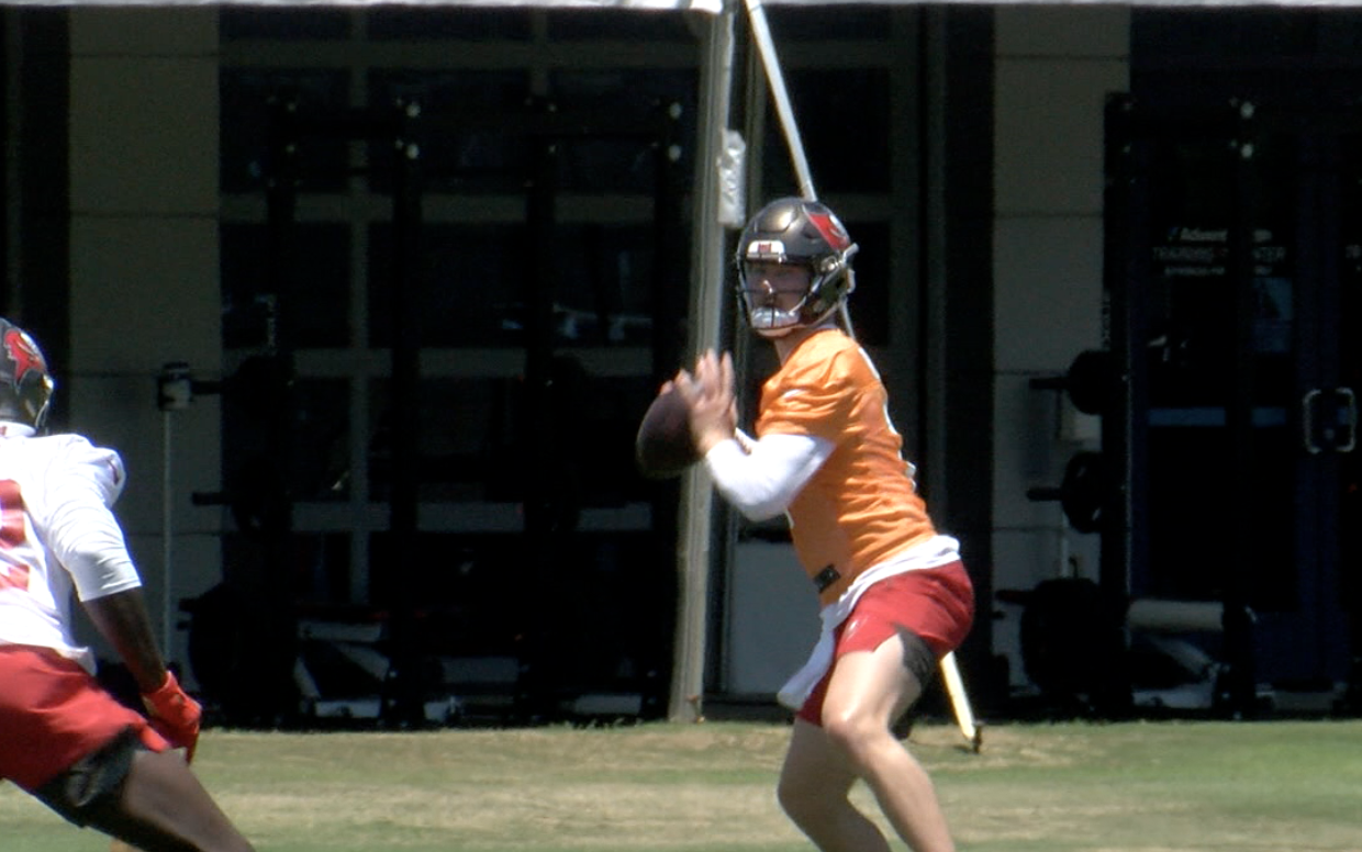 Kyle Trask minicamp 2.png