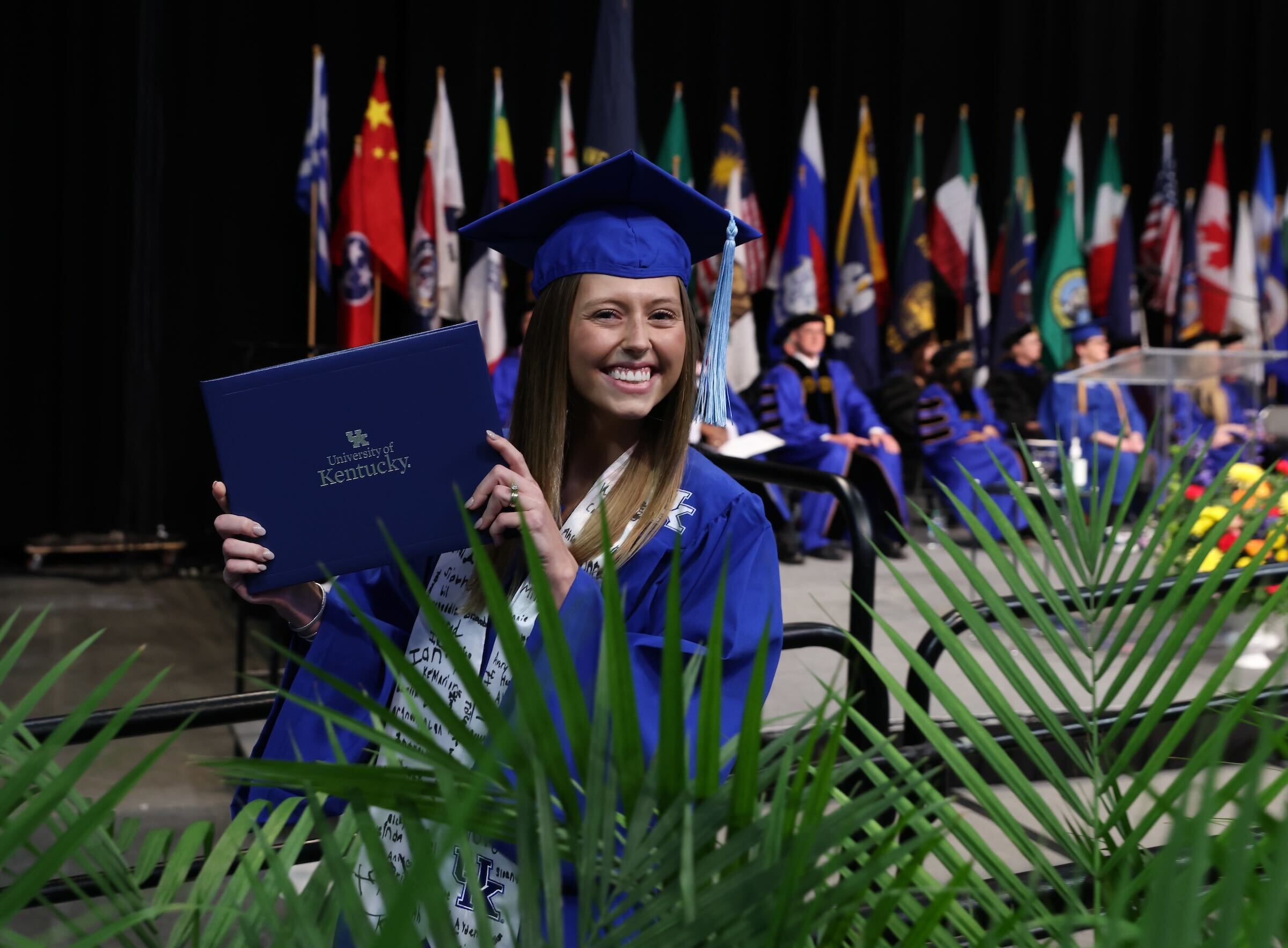 231215Graduation98.jpg