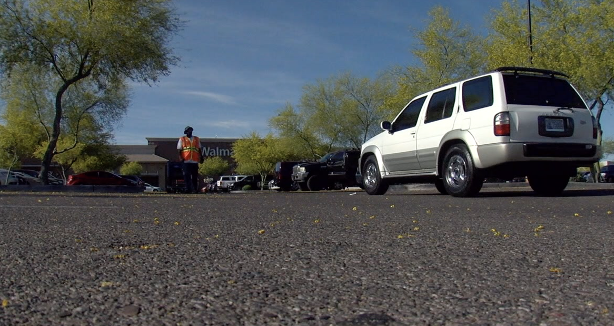 Child found outside Walmart near 35th Avenue and Bethany Home Road