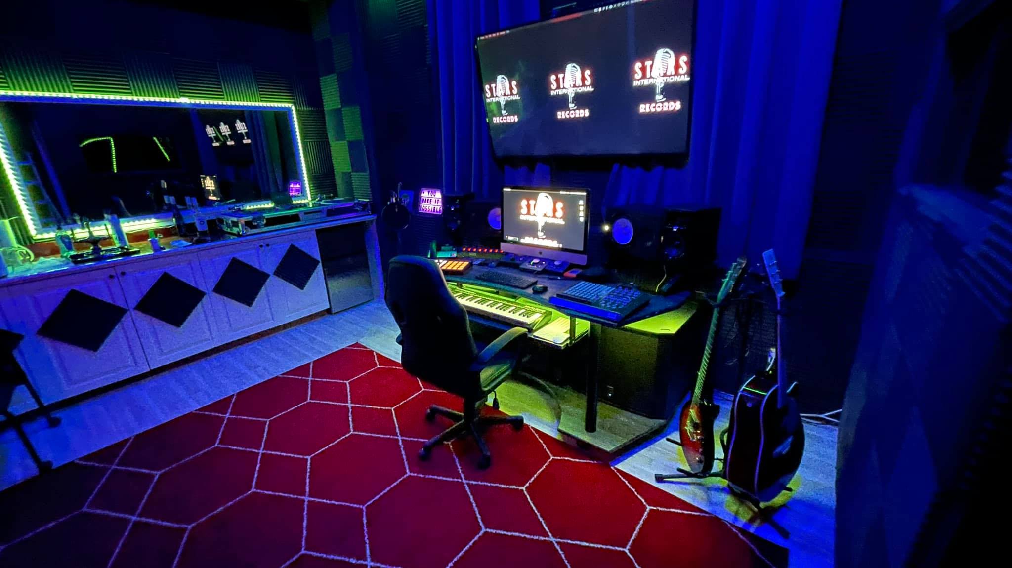Stars International Records, a digital smart studio for emerging artists and DJs