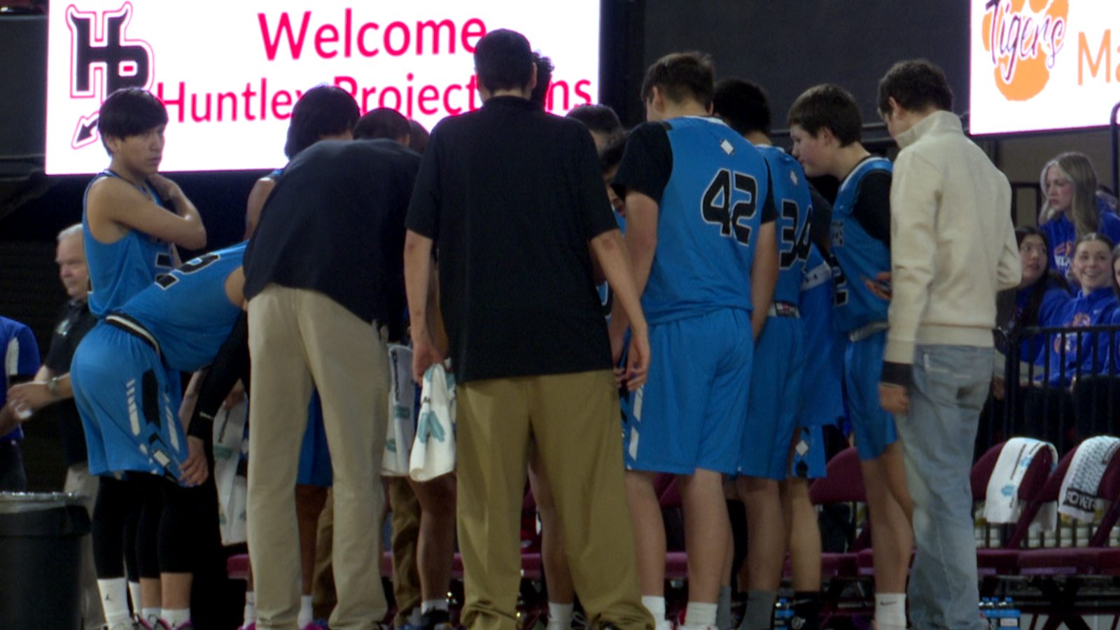 Lame Deer boys basketball