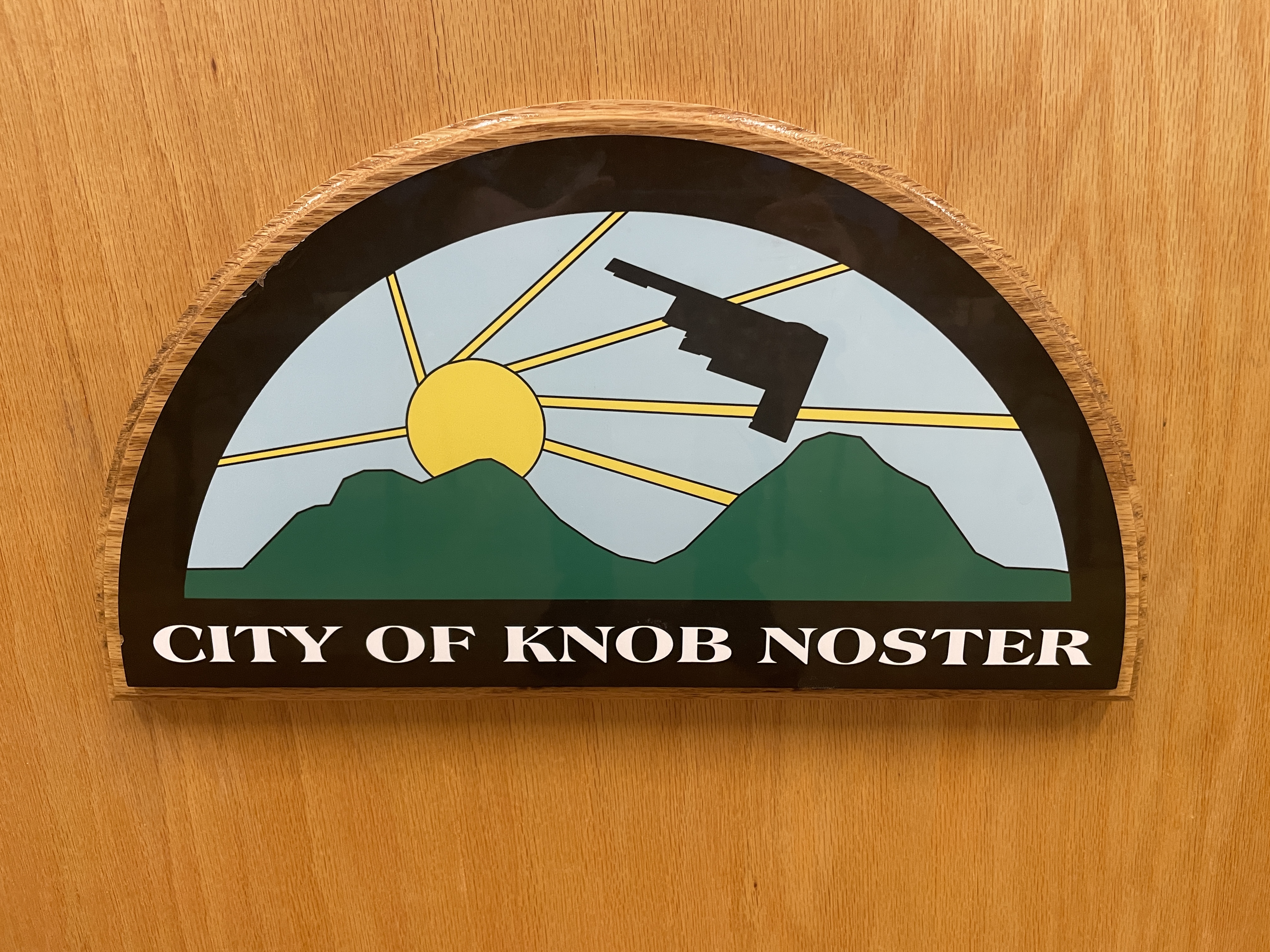 knob noster logo.JPG