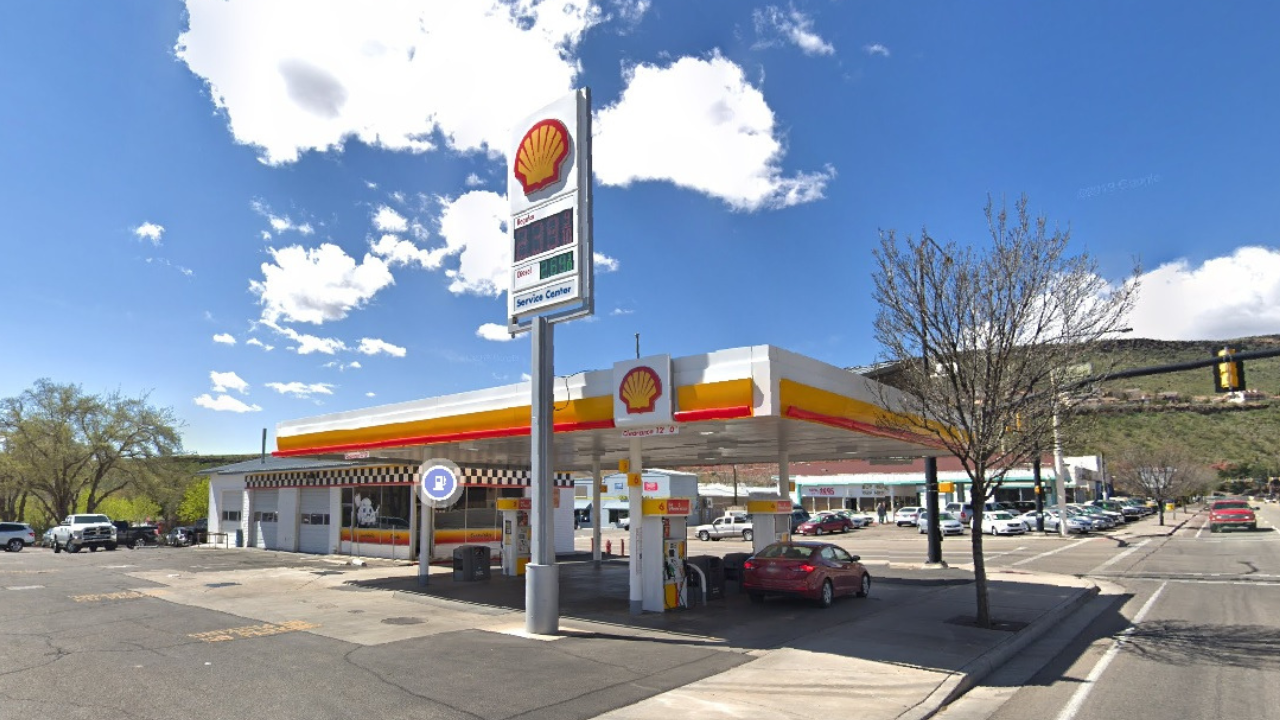 St. George Shell Station