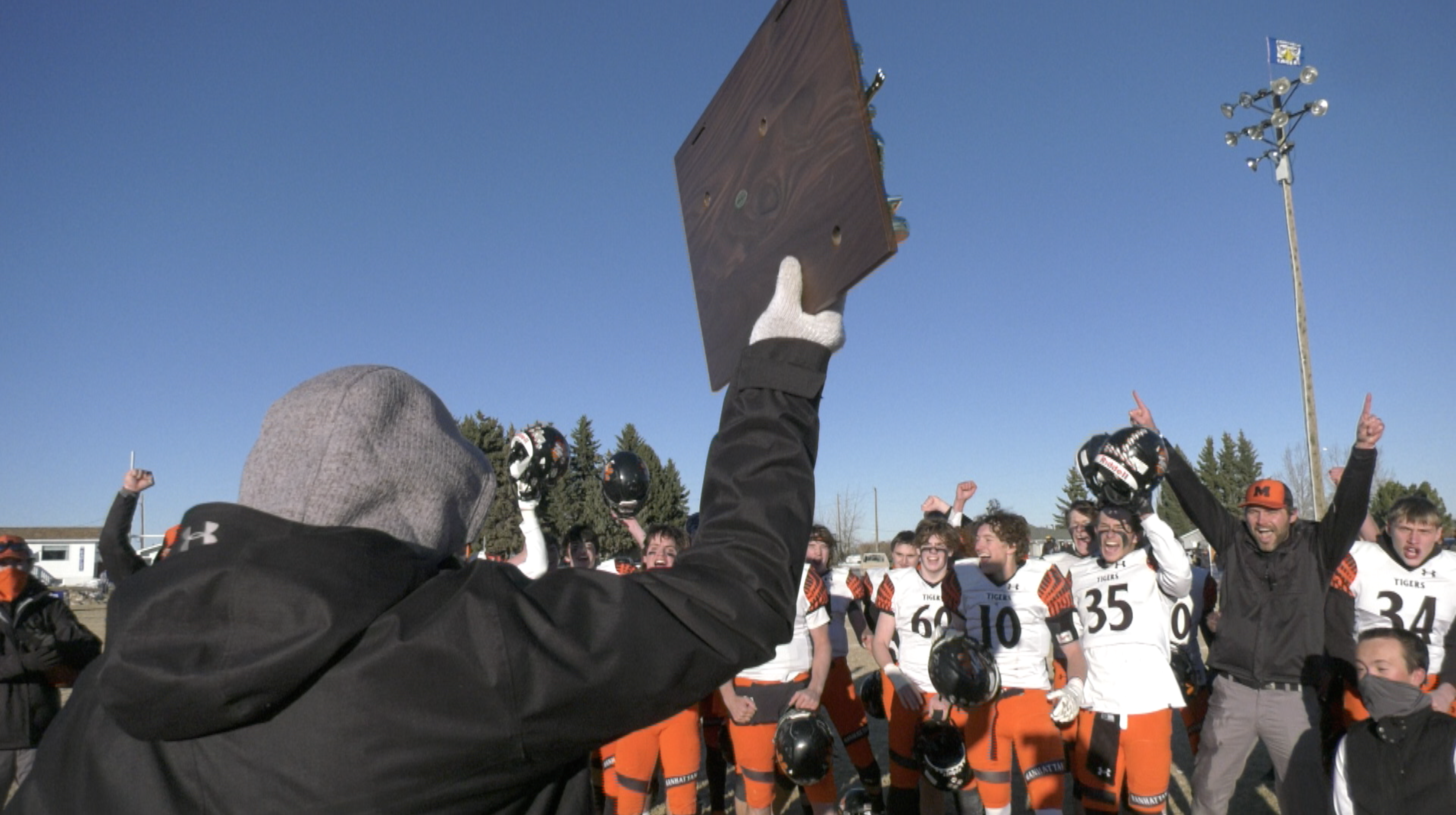 'They did it for Cayl': Manhattan Tigers win Class B State Championship