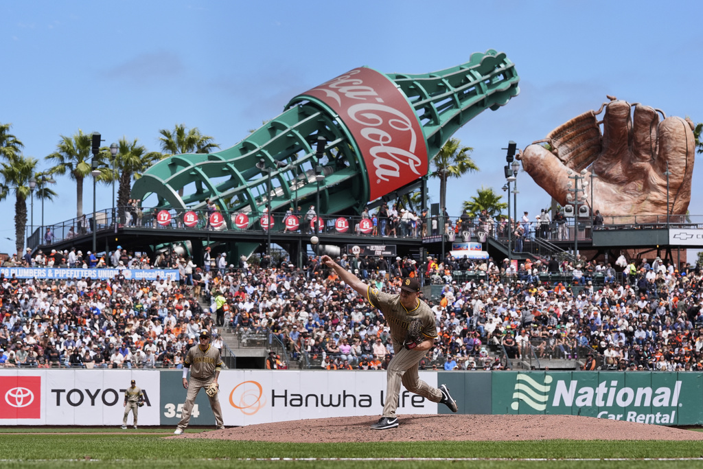 Padres Giants Baseball