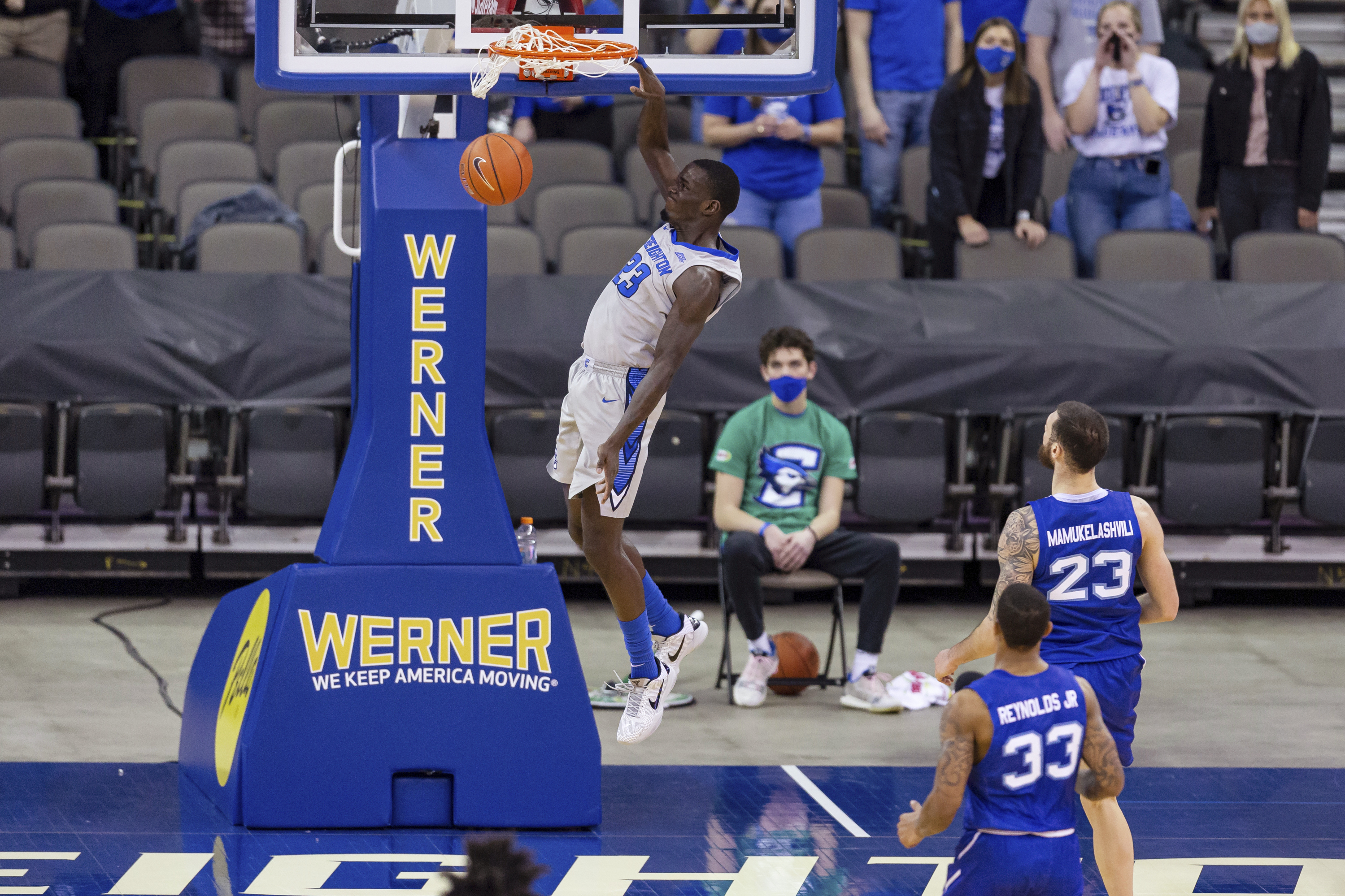 damien jefferson creighton dunk