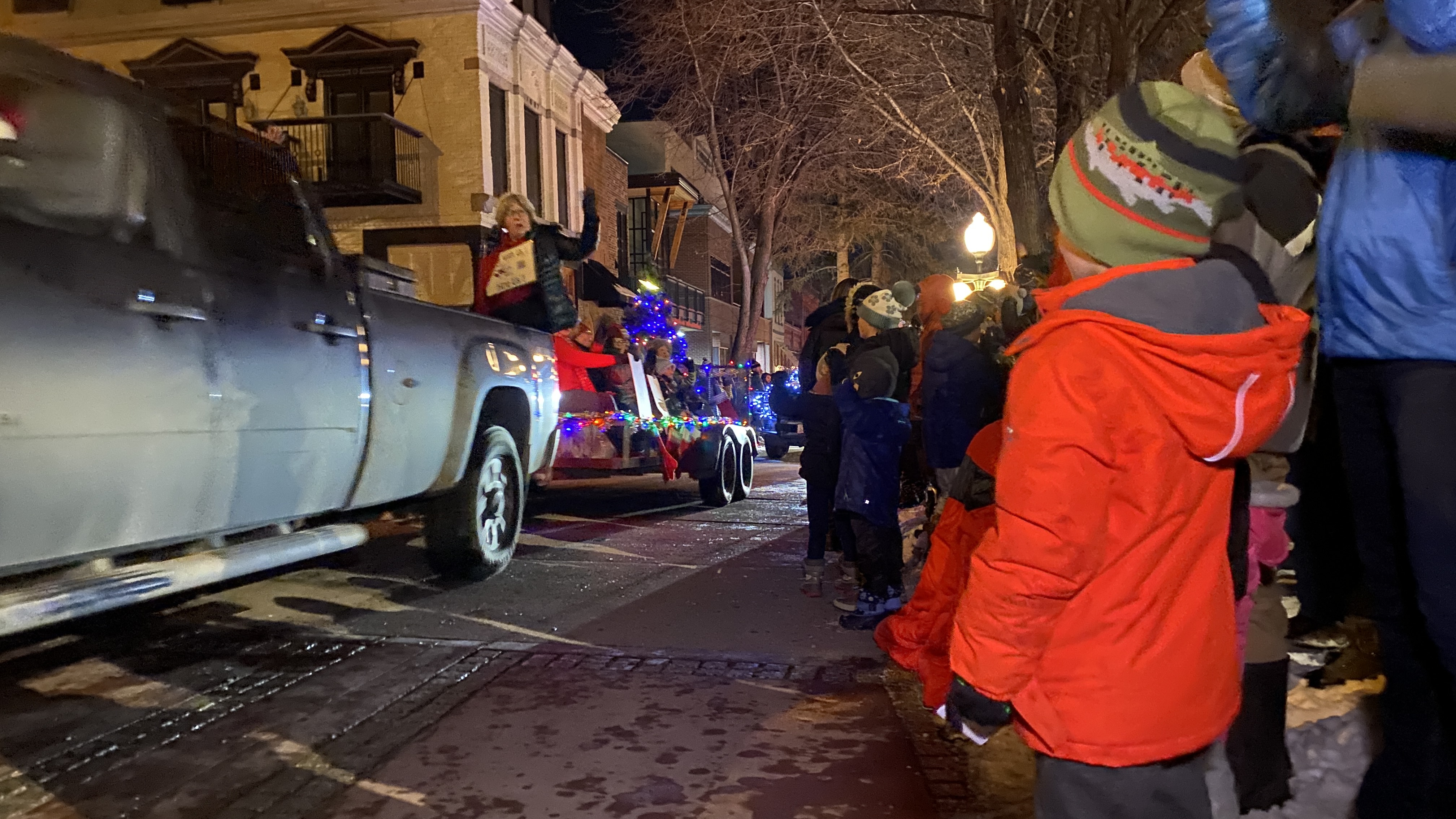 Parade of Lights kicks off Helena Holiday season