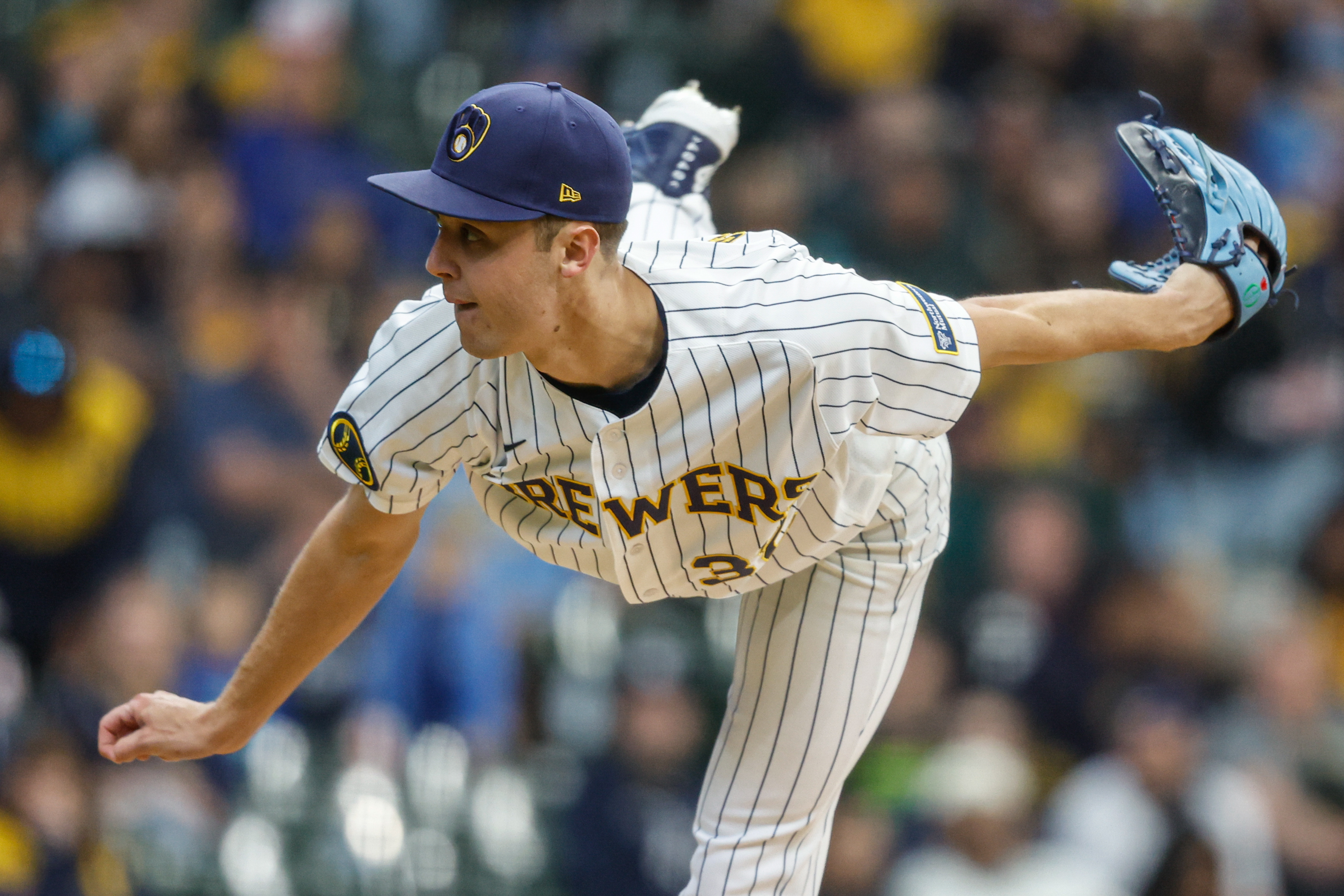 Pirates Brewers Baseball