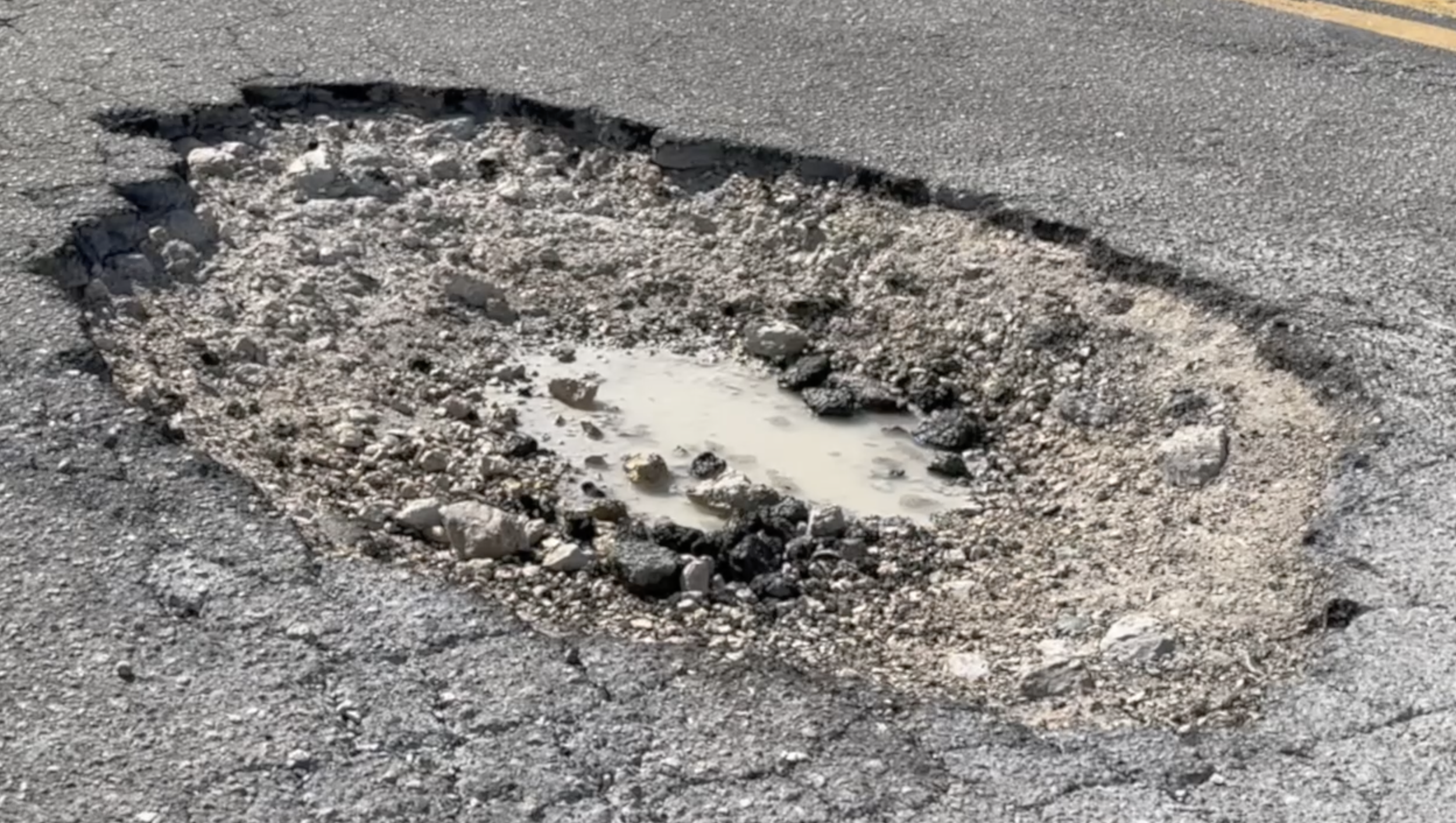 Lee County considers 1% sales tax to fix roads