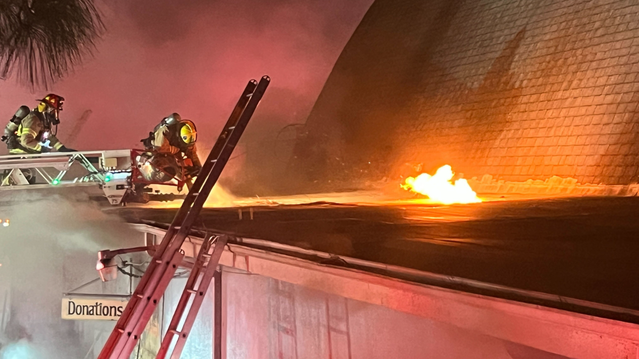 Dunedin church fire 2.png