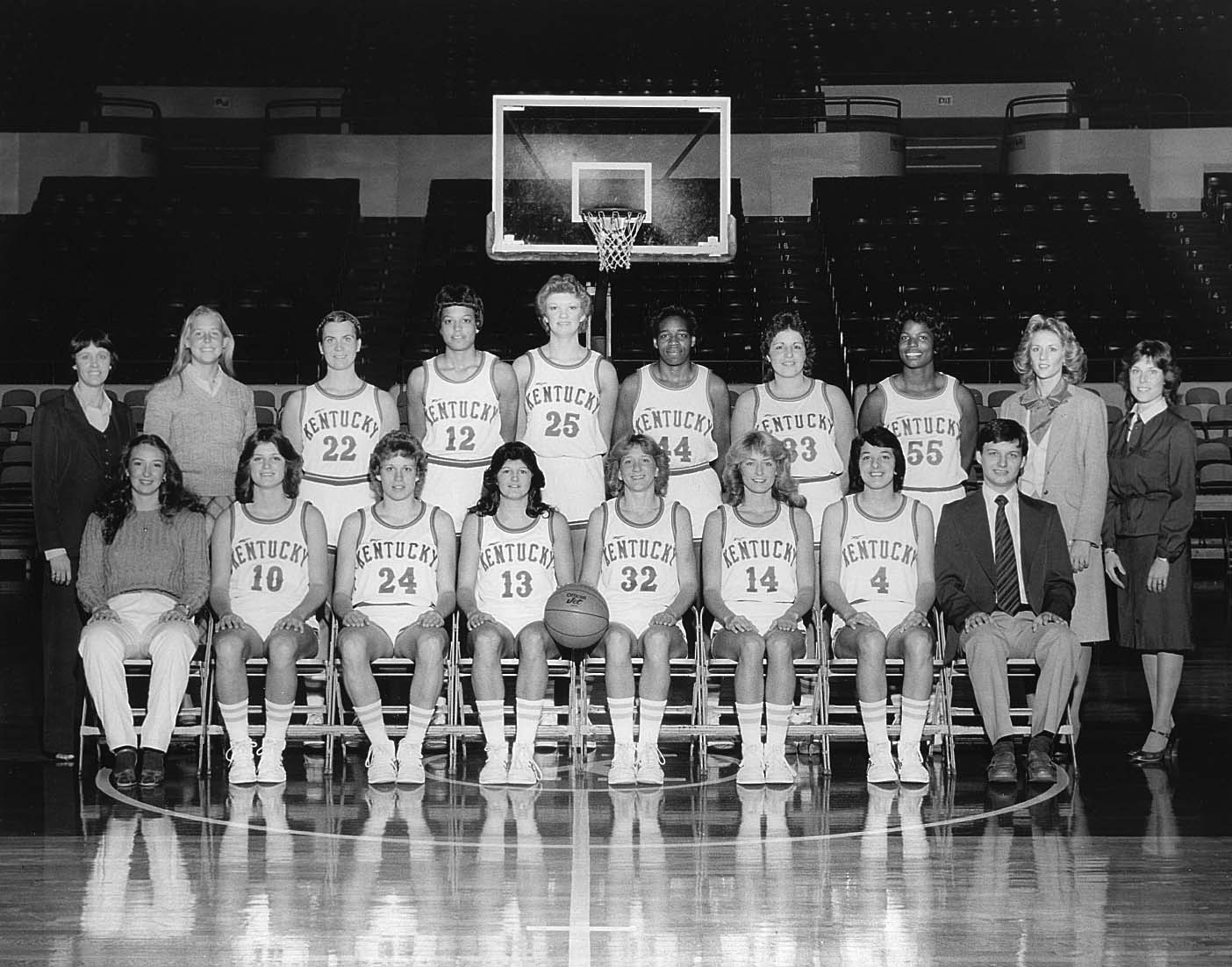 1981-82 UK Women SEC Champs.jpg
