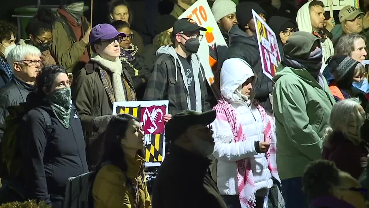 Hundreds rally against ICE after Minneapolis fatal shooting