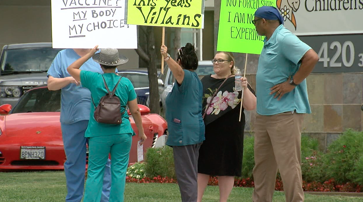 Vaccine Mandate Protest, Bakersfield, August 11, 2021
