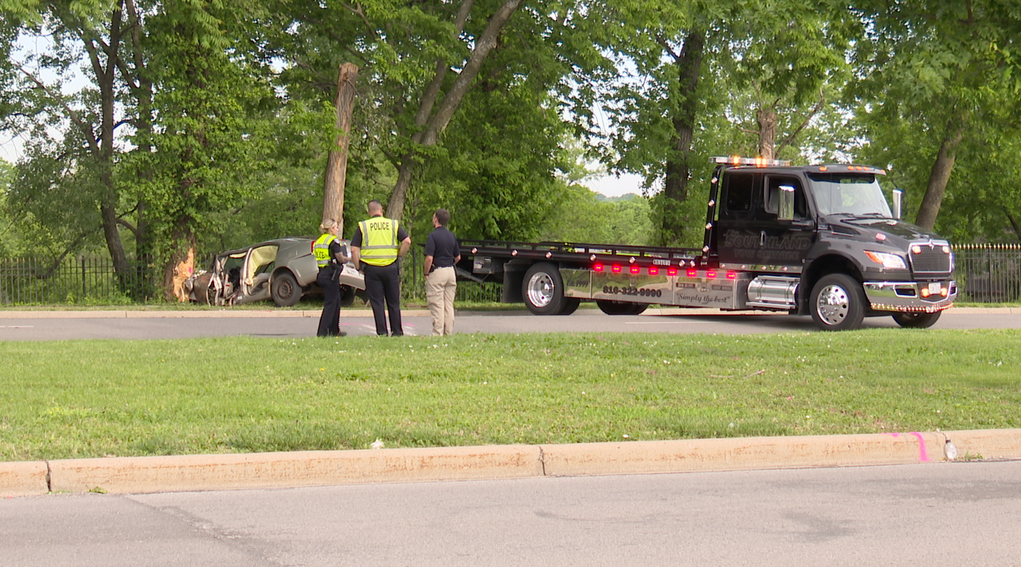 Car into tree May 15.png