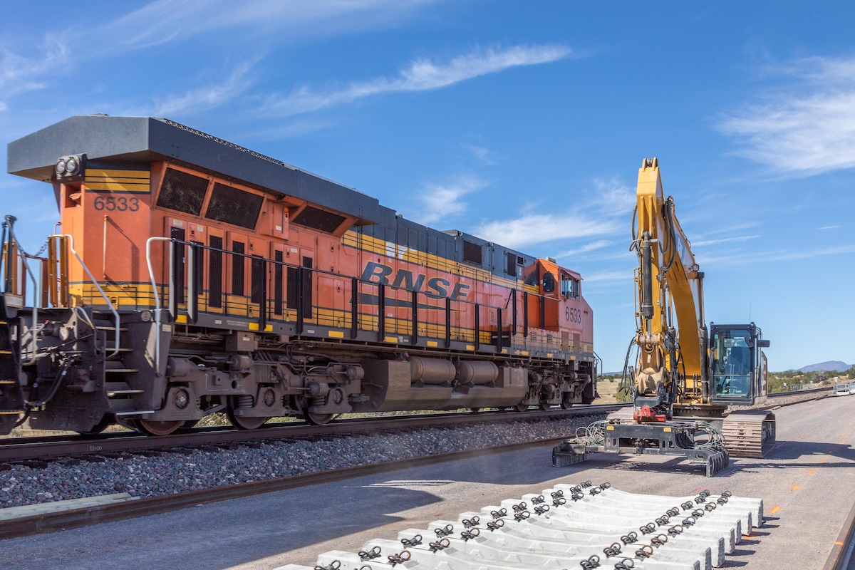 BNSF train