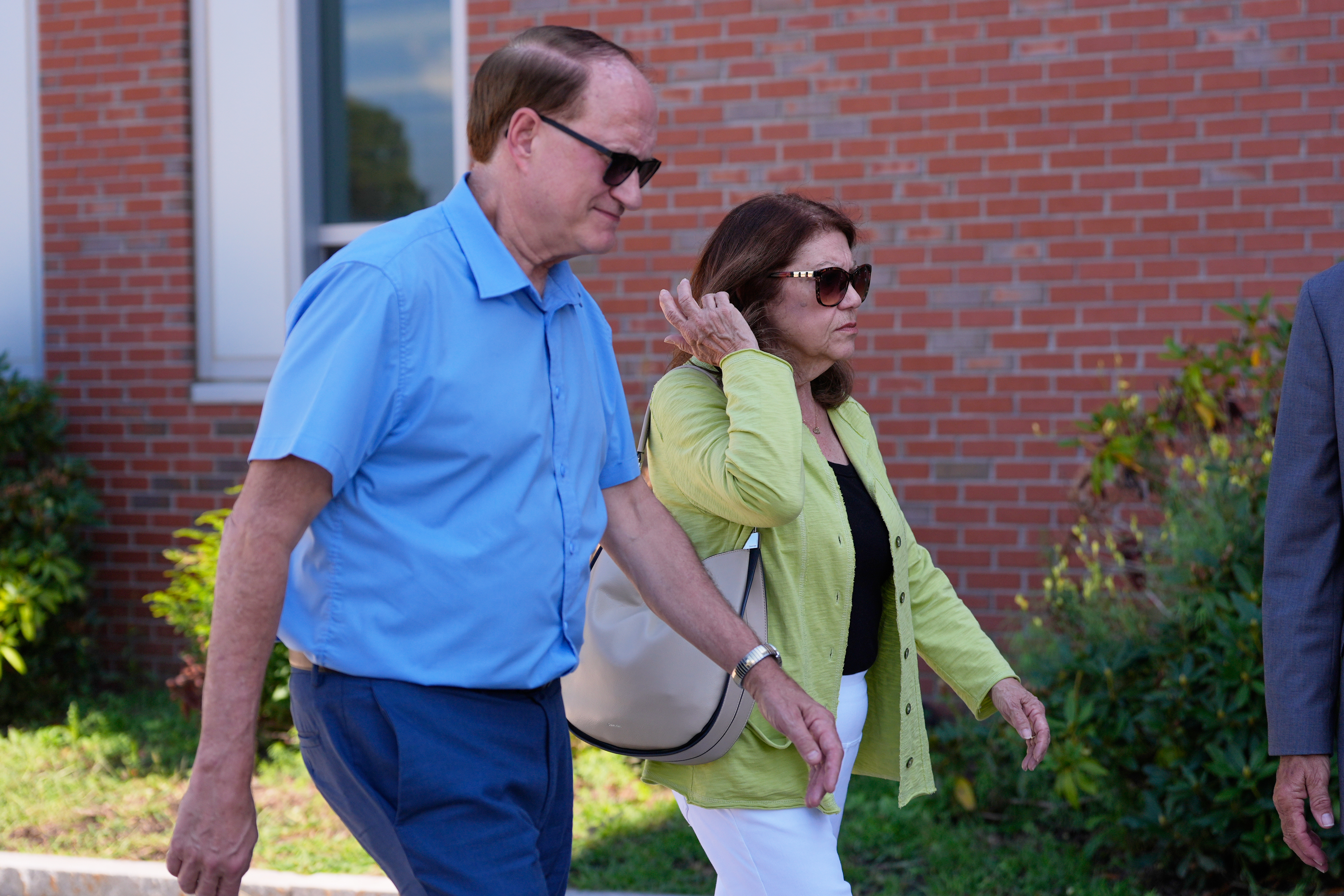 Wisconsin mom raises over $1.2 million on GoFundMe for Lindsay Clancy's parents