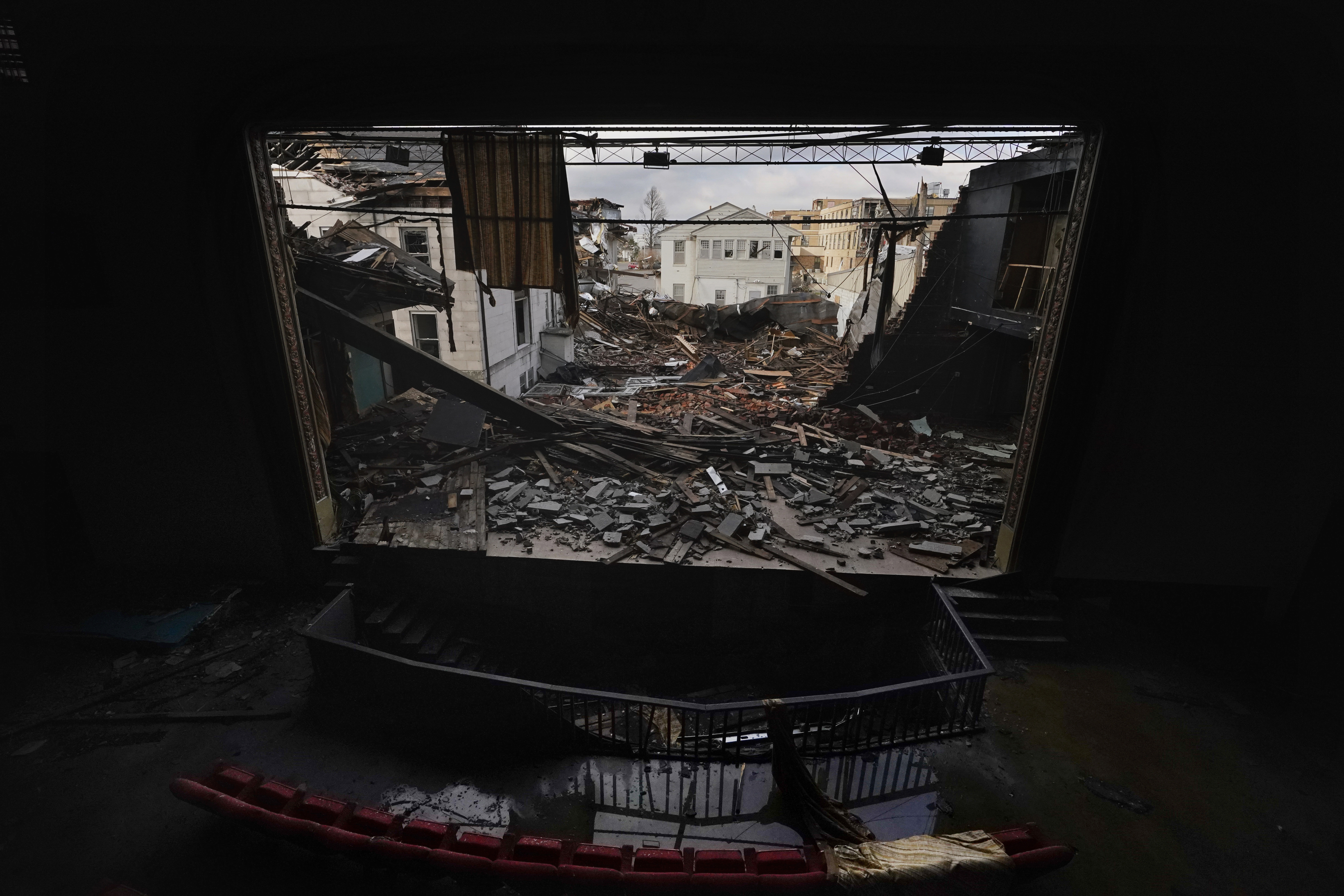 APTOPIX Midwest Tornadoes Going Home