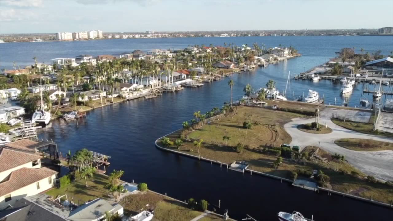 cape coral canals