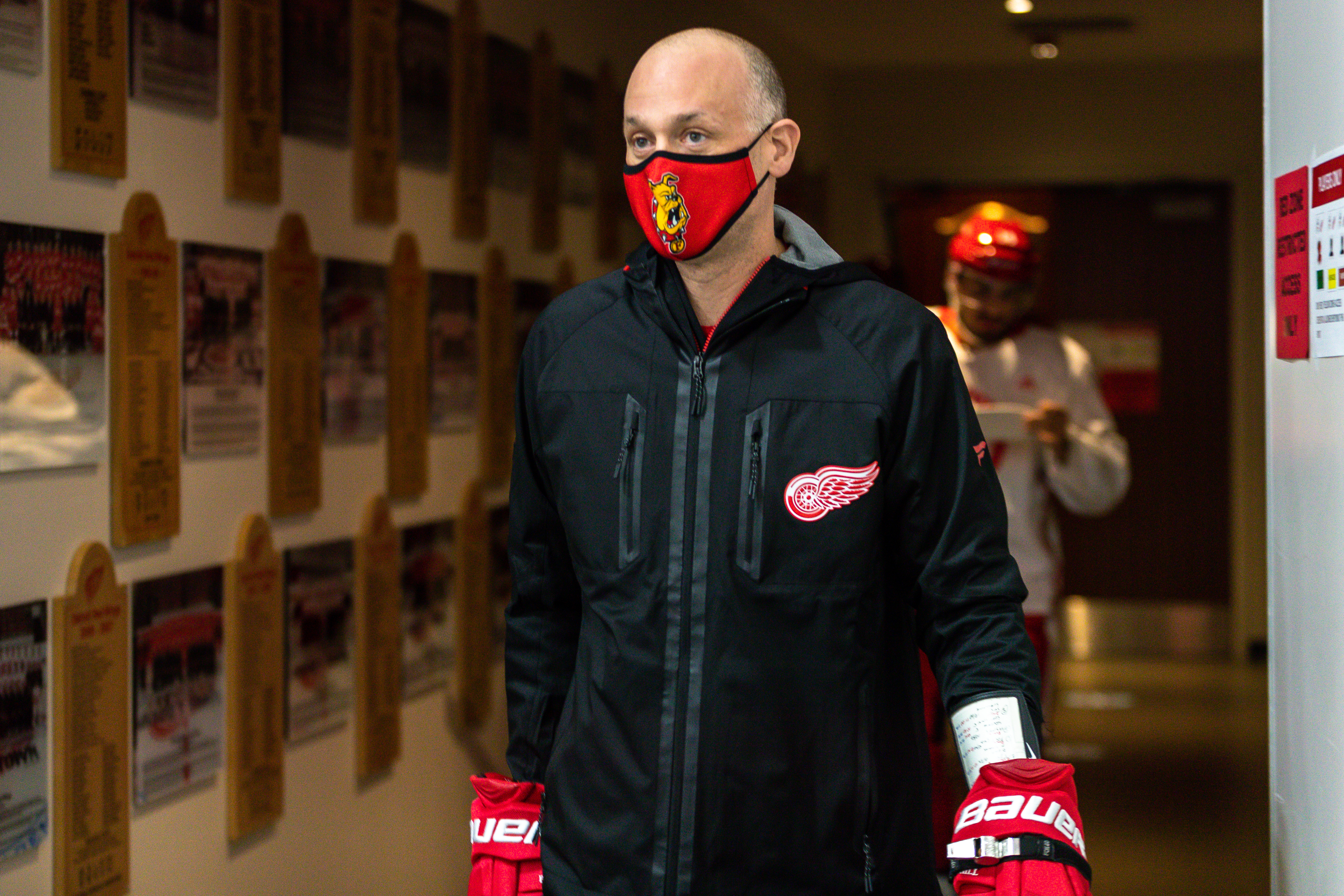 Jeff Blashill mask 2020-21 Detroit Red Wings Training Camp - Day 2