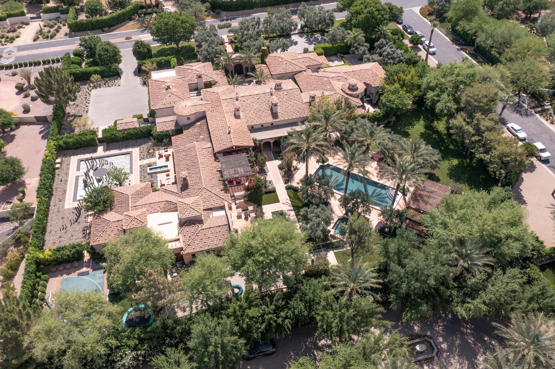 Paradise Valley estate.jpg