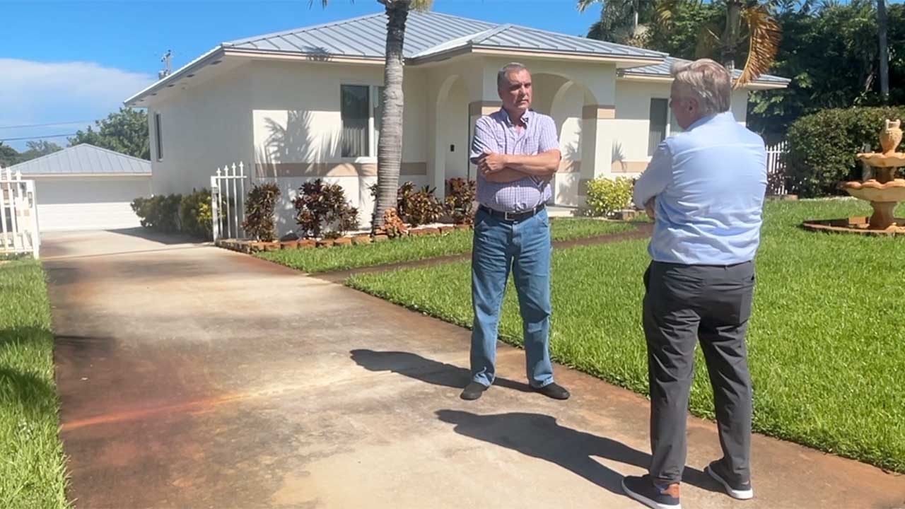 Anier Sosa told WPTV consumer reporter Matt Sczesny that he installed a new metal roof to replace an aging shingled roof on his West Palm Beach home two years ago, expecting the premium upgrade to reduce his homeowners insurance costs. Instead, the investment had an unexpected result.