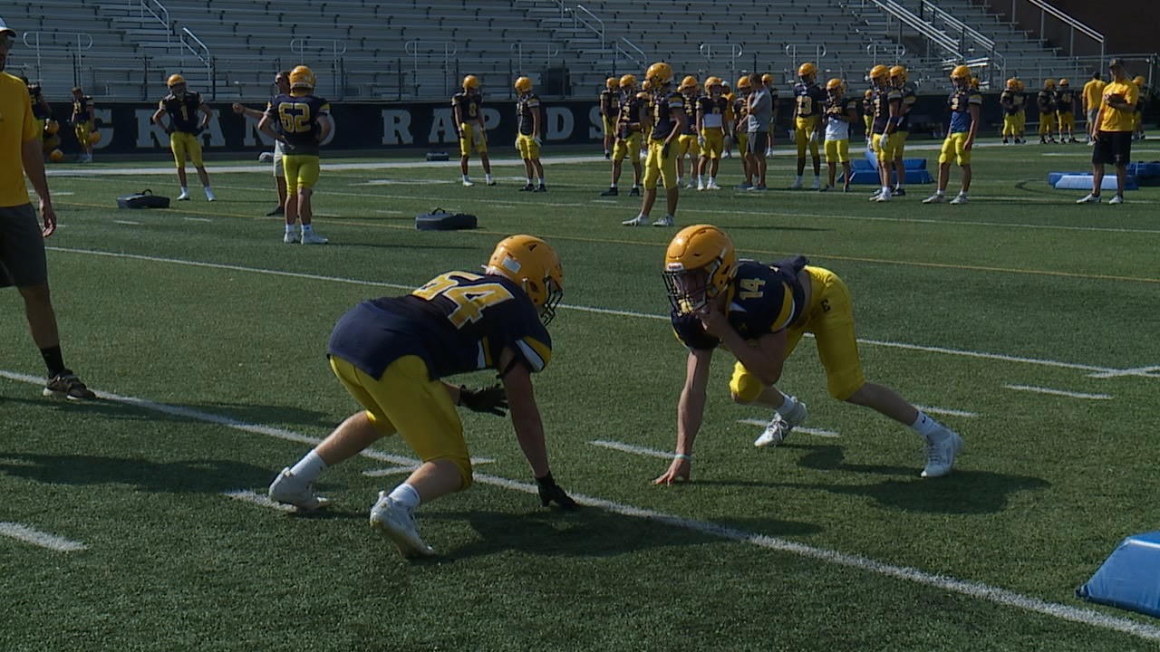 East Grand Rapids football practice