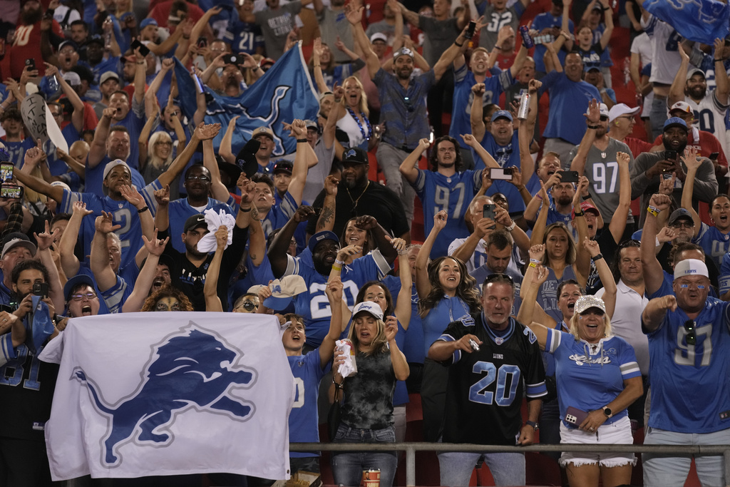 Lions Chiefs Football
