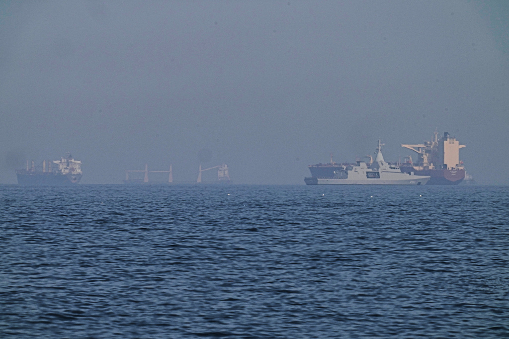 Emirates Iran War Strait of Hormuz