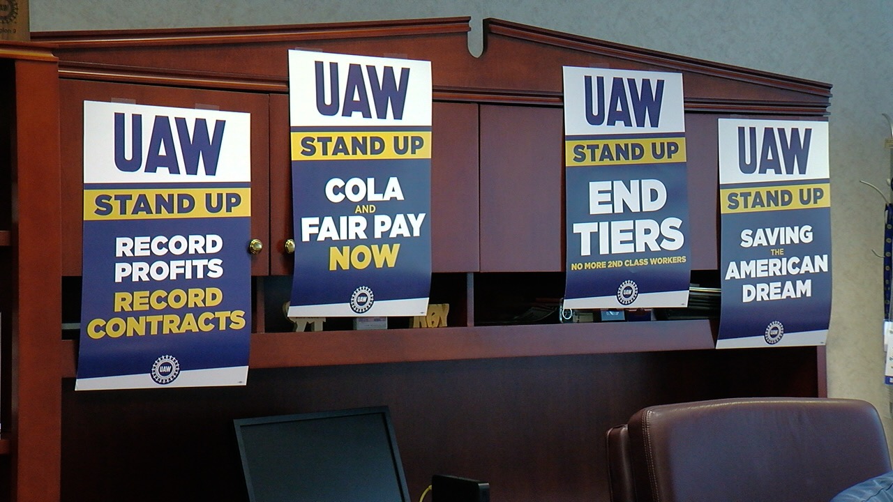 UAW.jpg