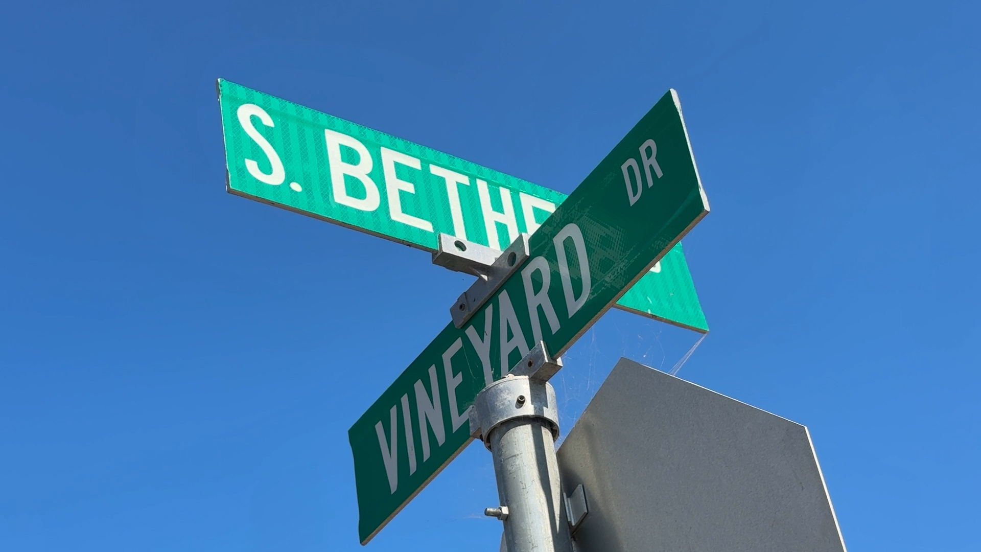 Bethel and Vineyard Roundabout Thumbnail.jpg