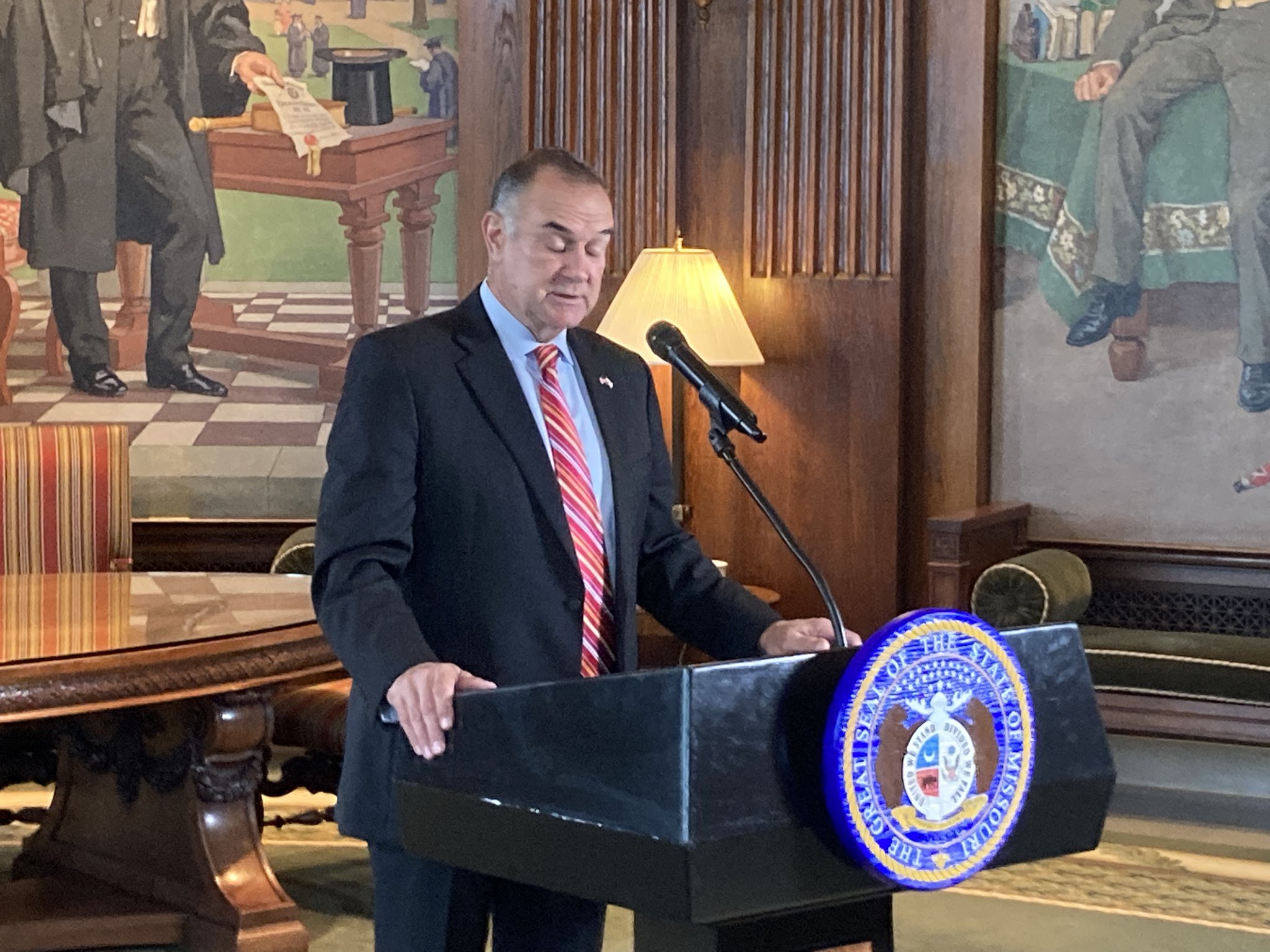Missouri Gov. Mike Kehoe