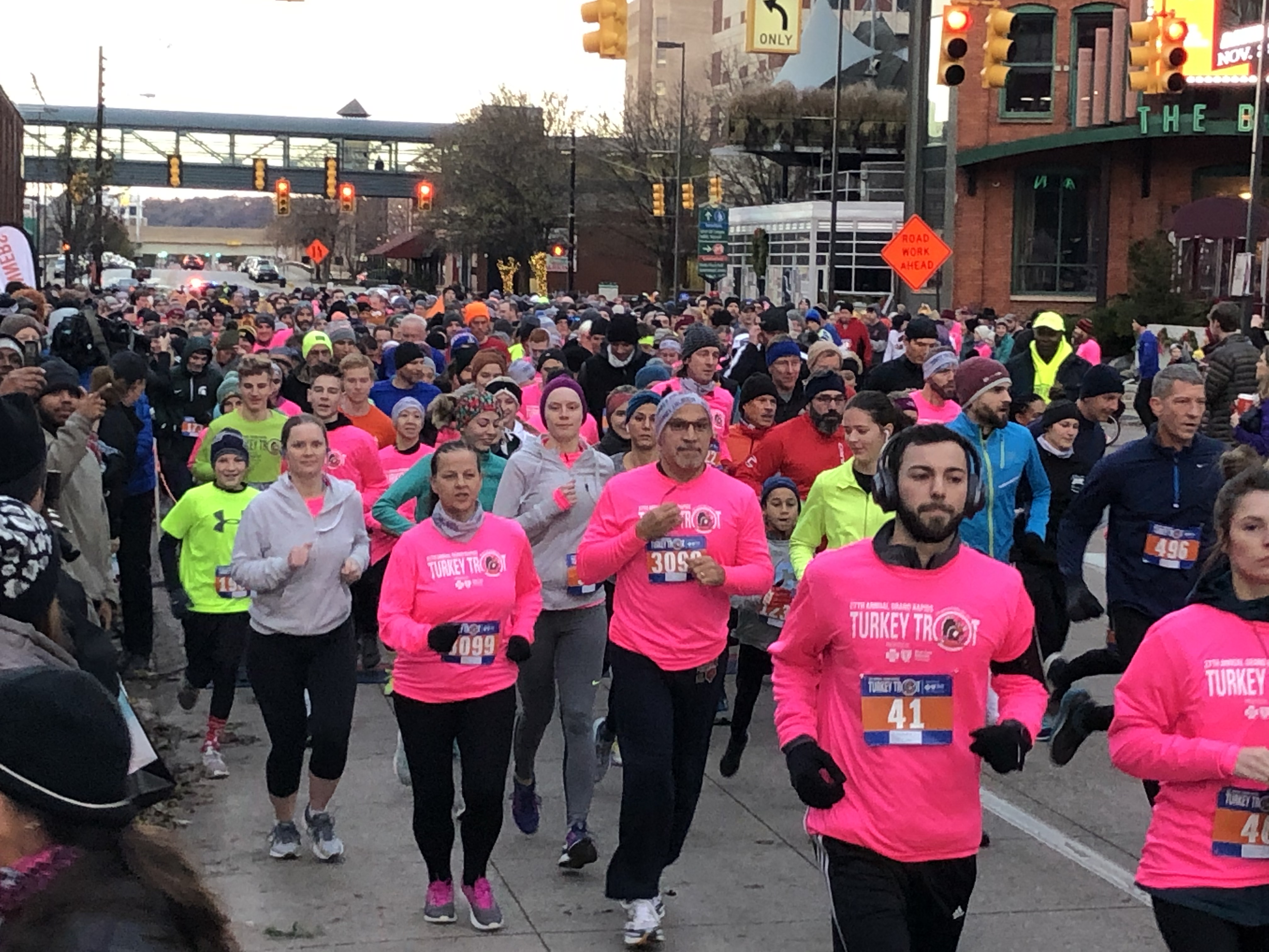 5k start runners.jpg