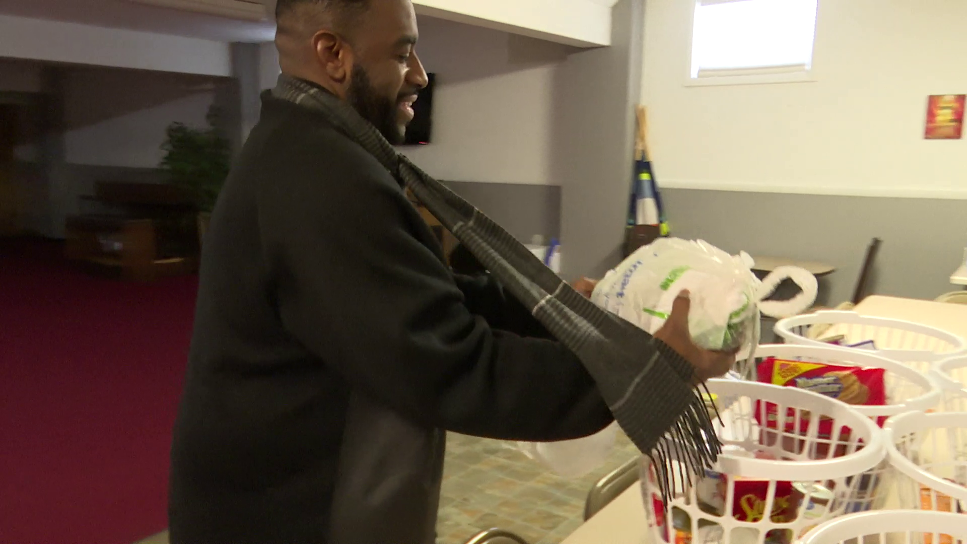 Great Falls church prepares to give away Thanksgiving meals