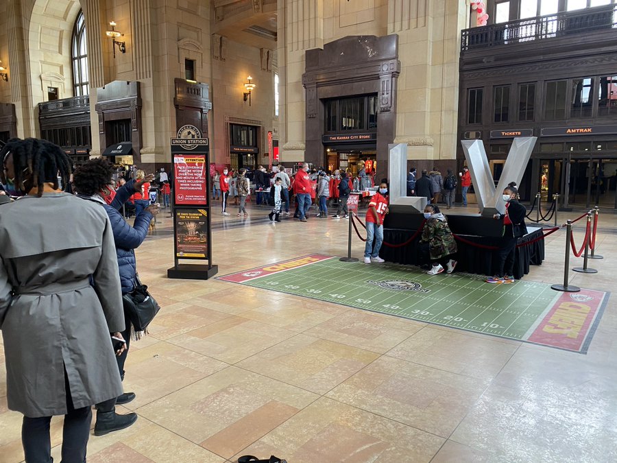Chiefs pride union station.jpg