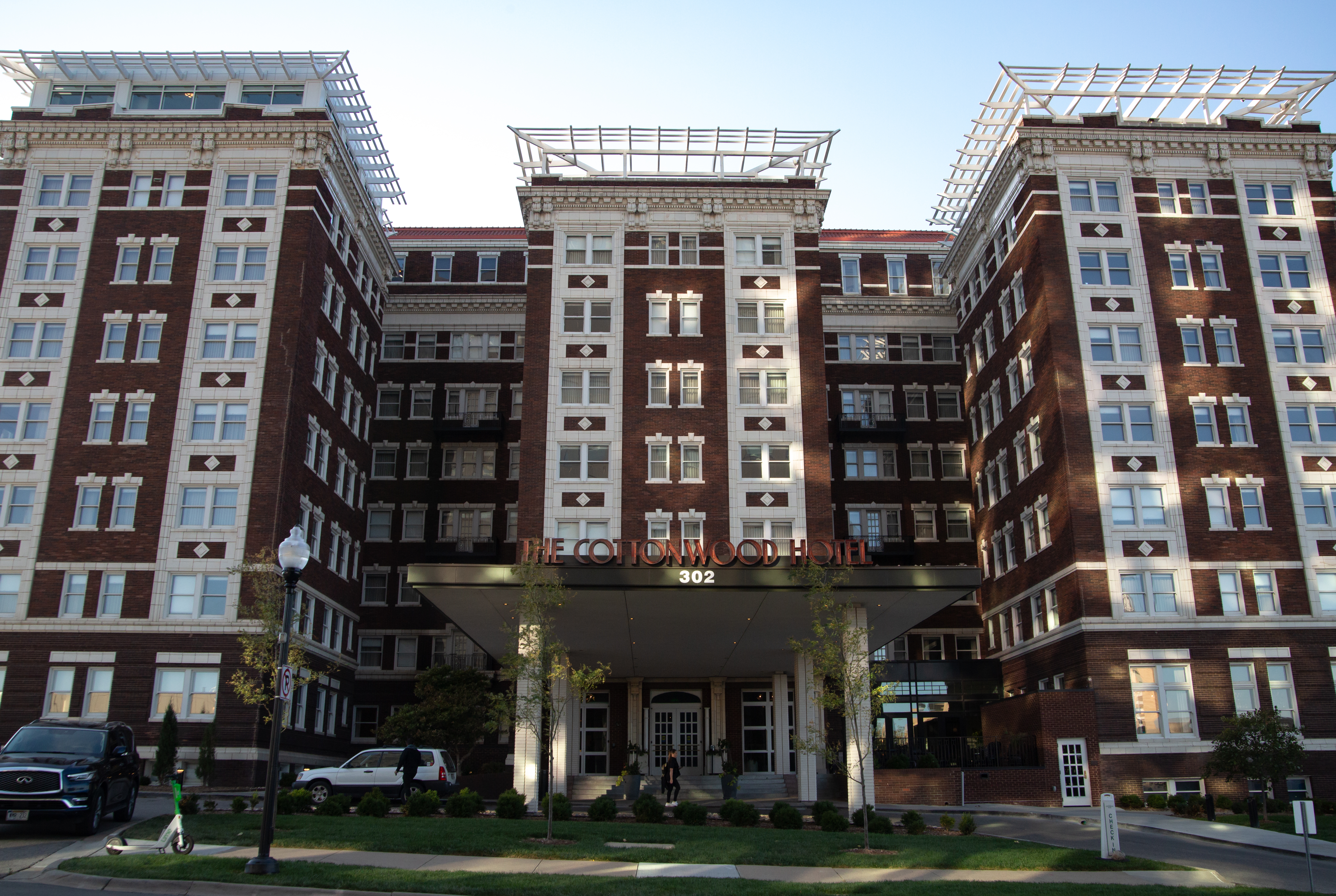 Kimpton Cottonwood Hotel