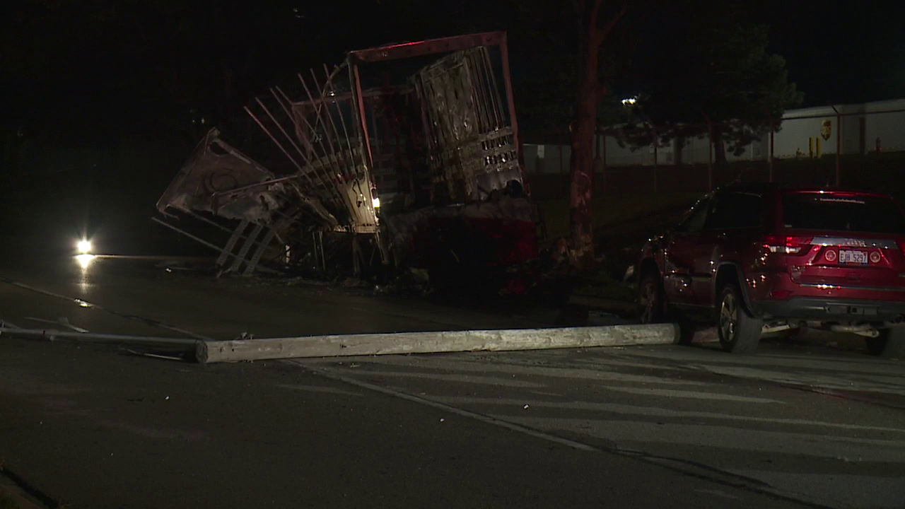 8.17.23 Box Truck, SUV Clyde Park Ave and 56th St