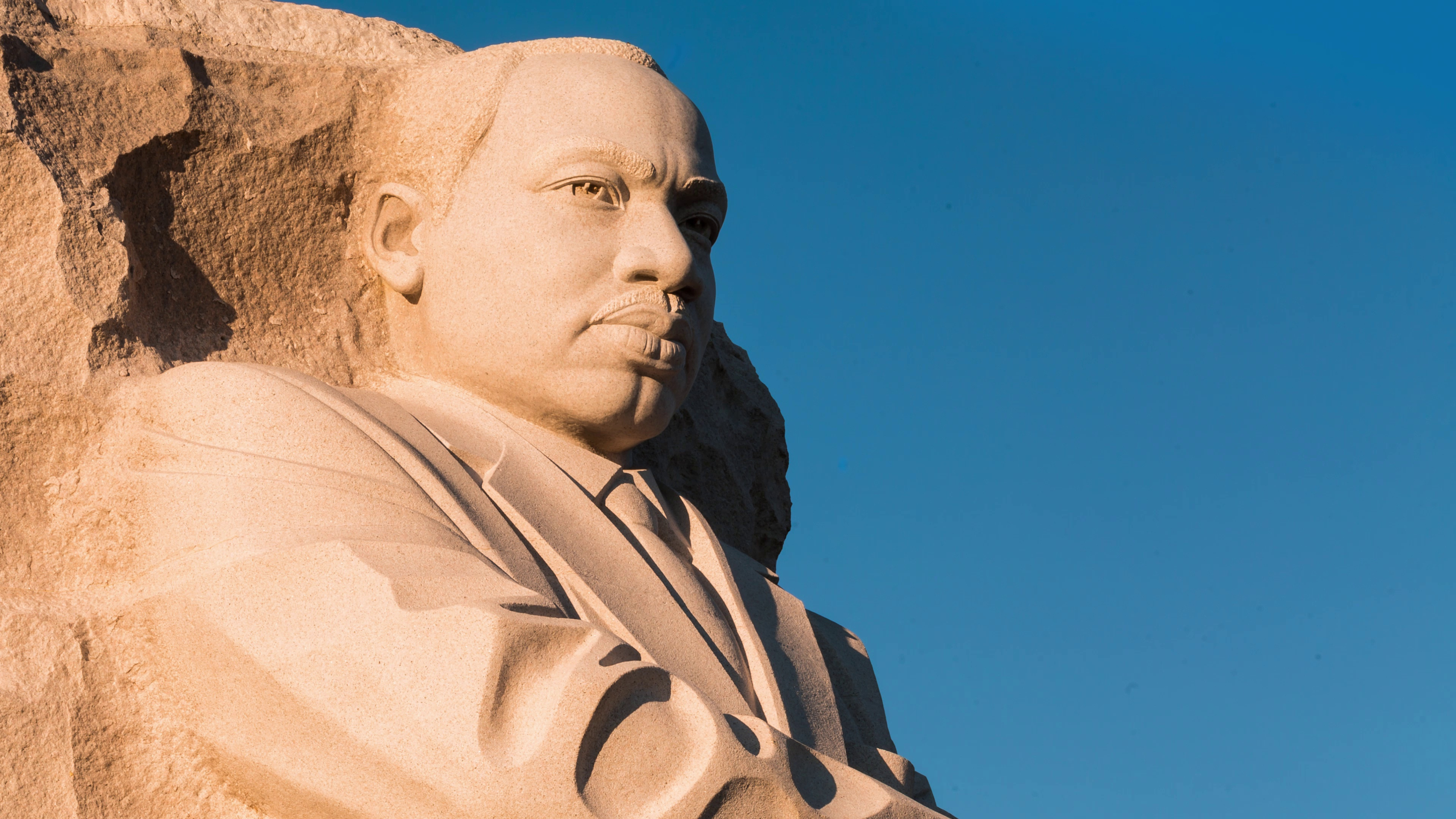time-lapse-of-the-martin-luther-king-jr-memorial