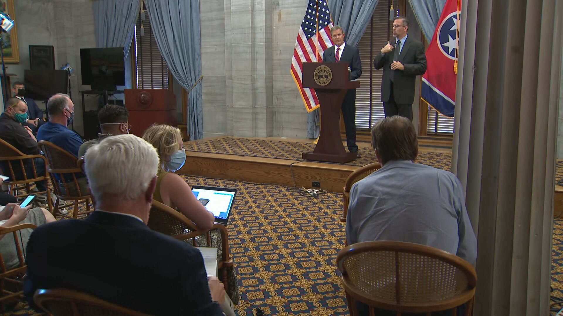 Gov Bill Lee Contracts Newser.jpeg