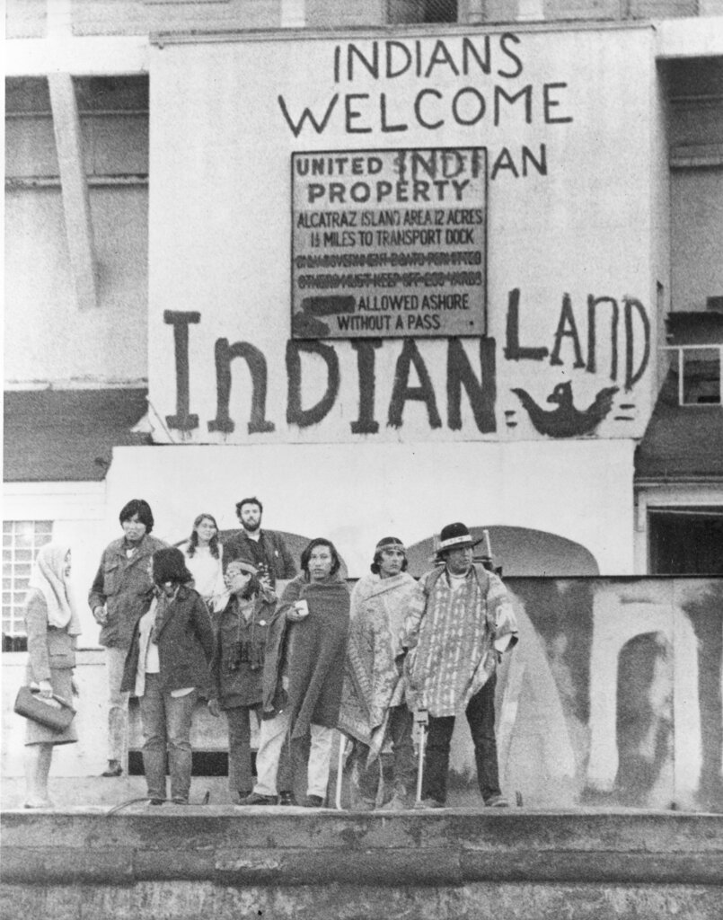 AMERICAN INDIANS OCCUPY ALCATRAZ