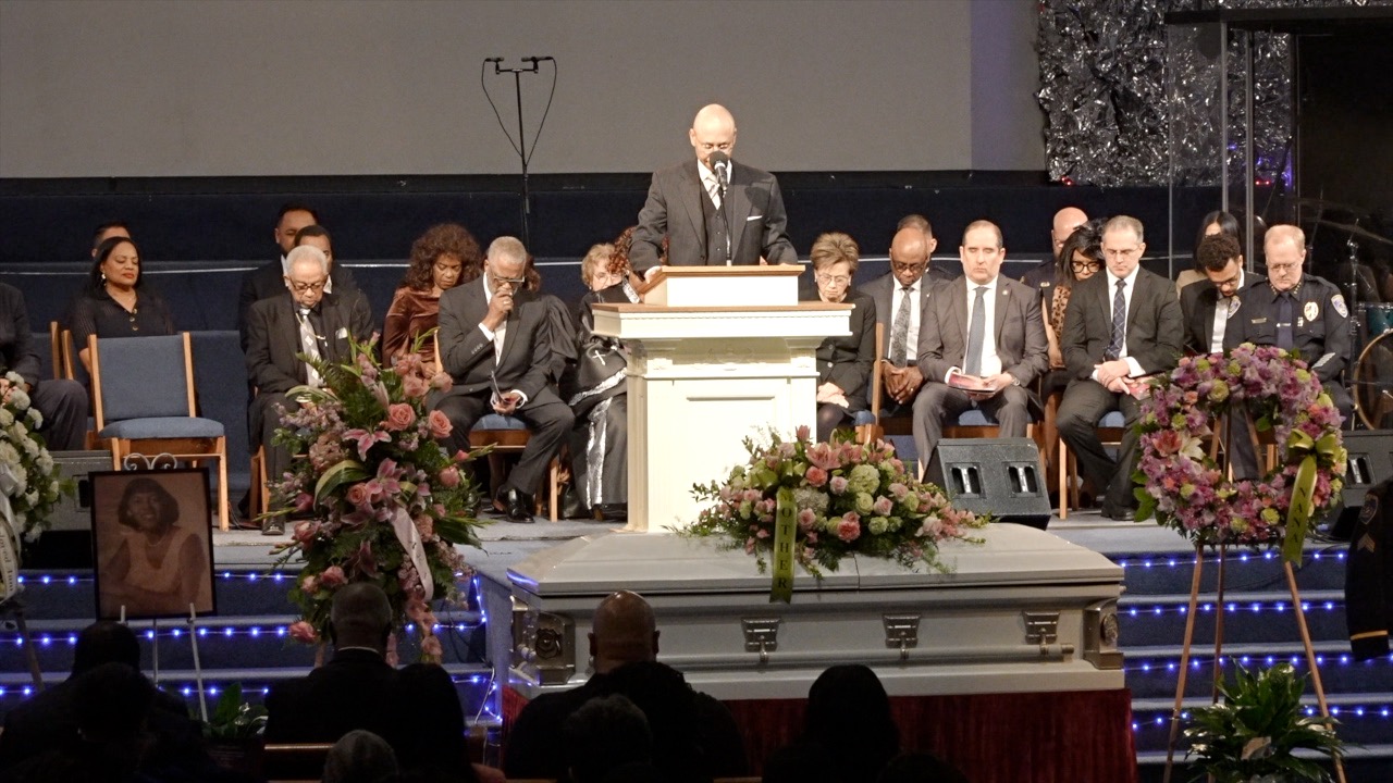 Community honors trailblazing Dr. Irma Carson at memorial service